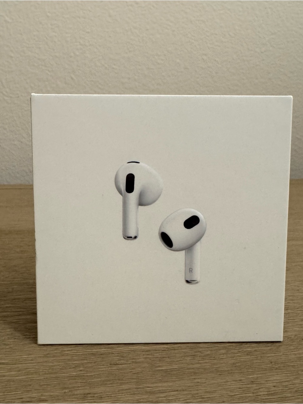 Apple AirPods (3rd Gen) Wireless Earbuds - White